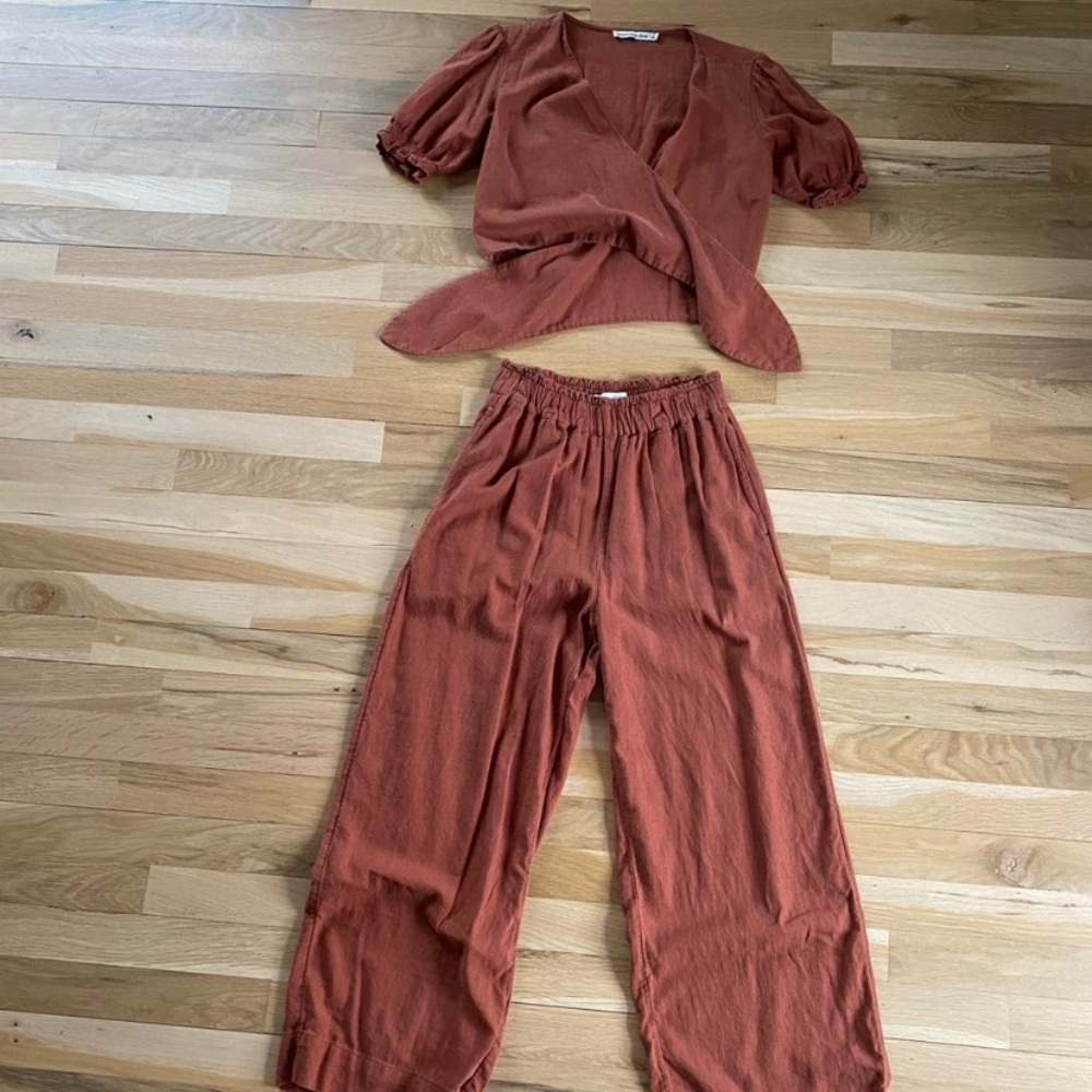 Abercrombie & Fitch Rust Two-Piece Wrap Top and Wide Leg Pants